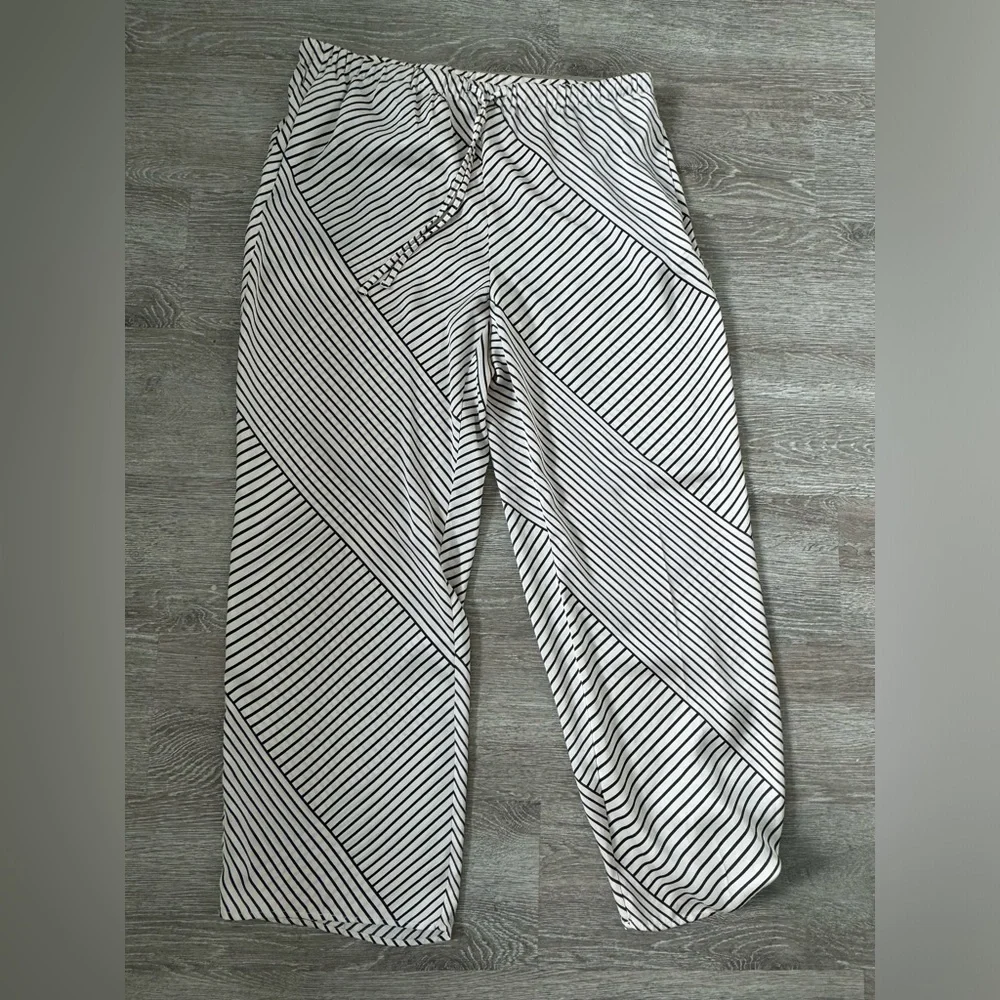 H&M NWOT Geometric Print Pattered Pull on Pants Drawstrings Size L Satin Striped - Picture 6 of 8